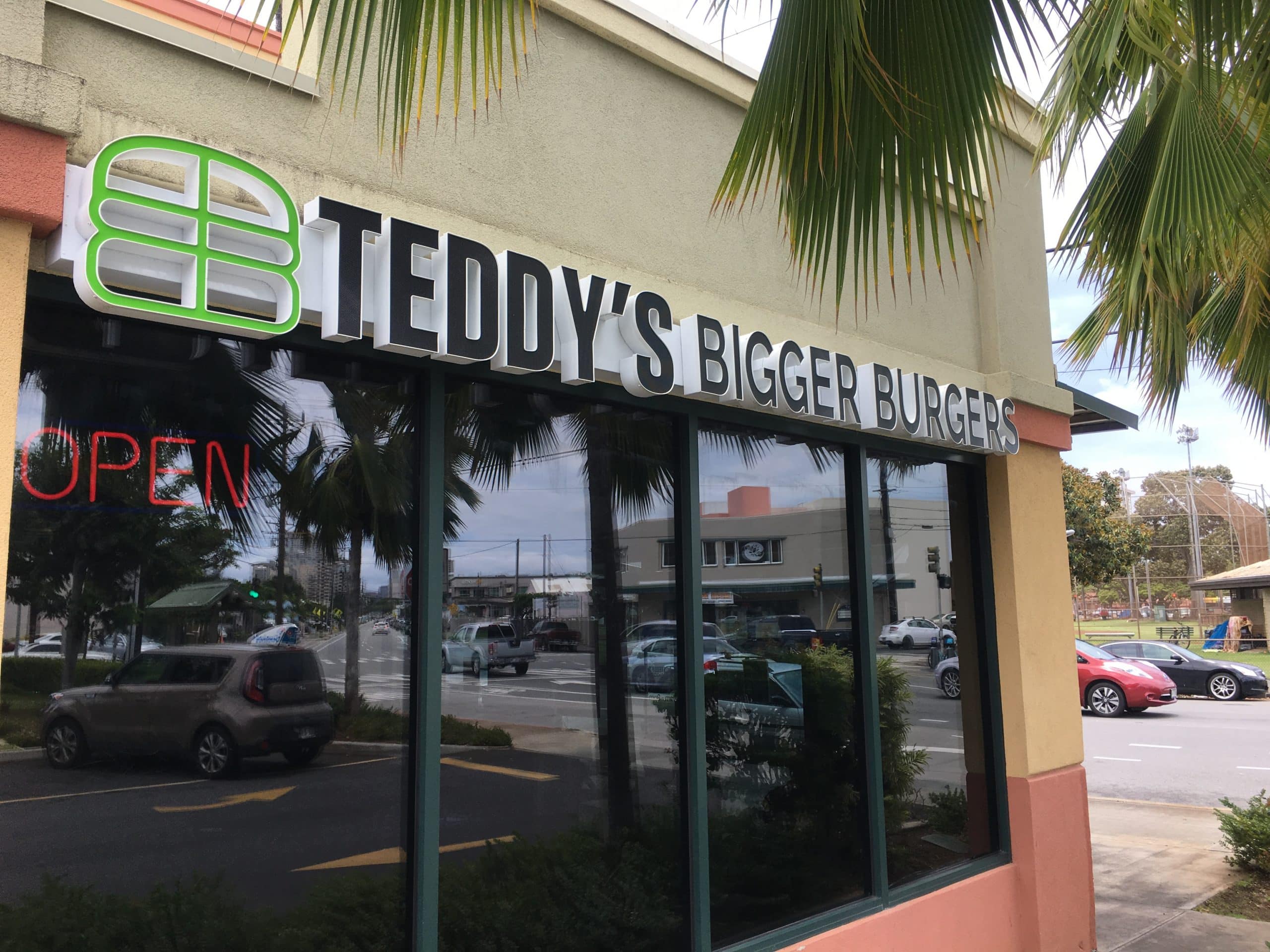 Teddy's Burger - Hawaii Customer Success Roadshow