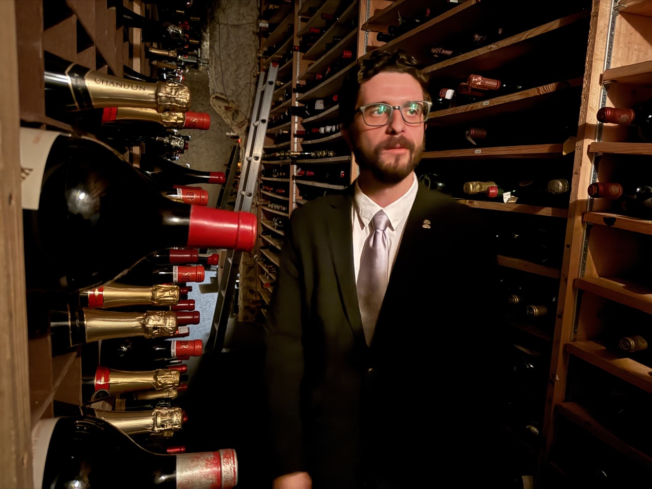 Rows and rows of wine. 700,000 in total | The Paubox Table: Dinner at Bern's Steakhouse in Tampa