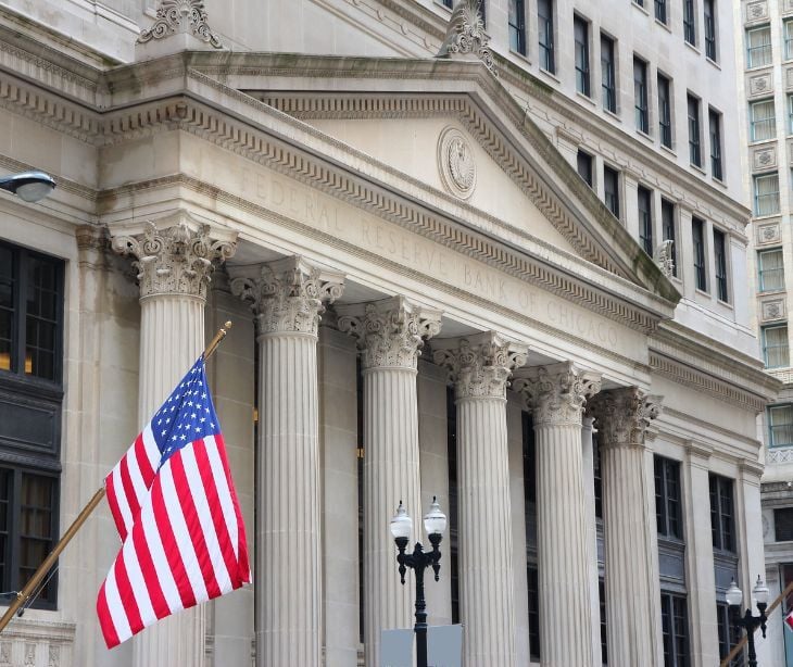 Image of a federal US building. 