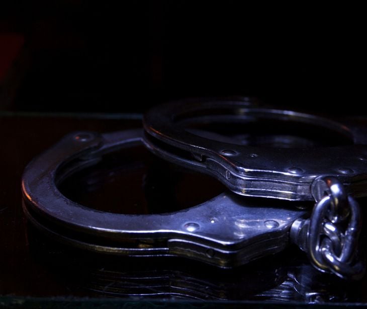 Image of a pair of handcuffs. 