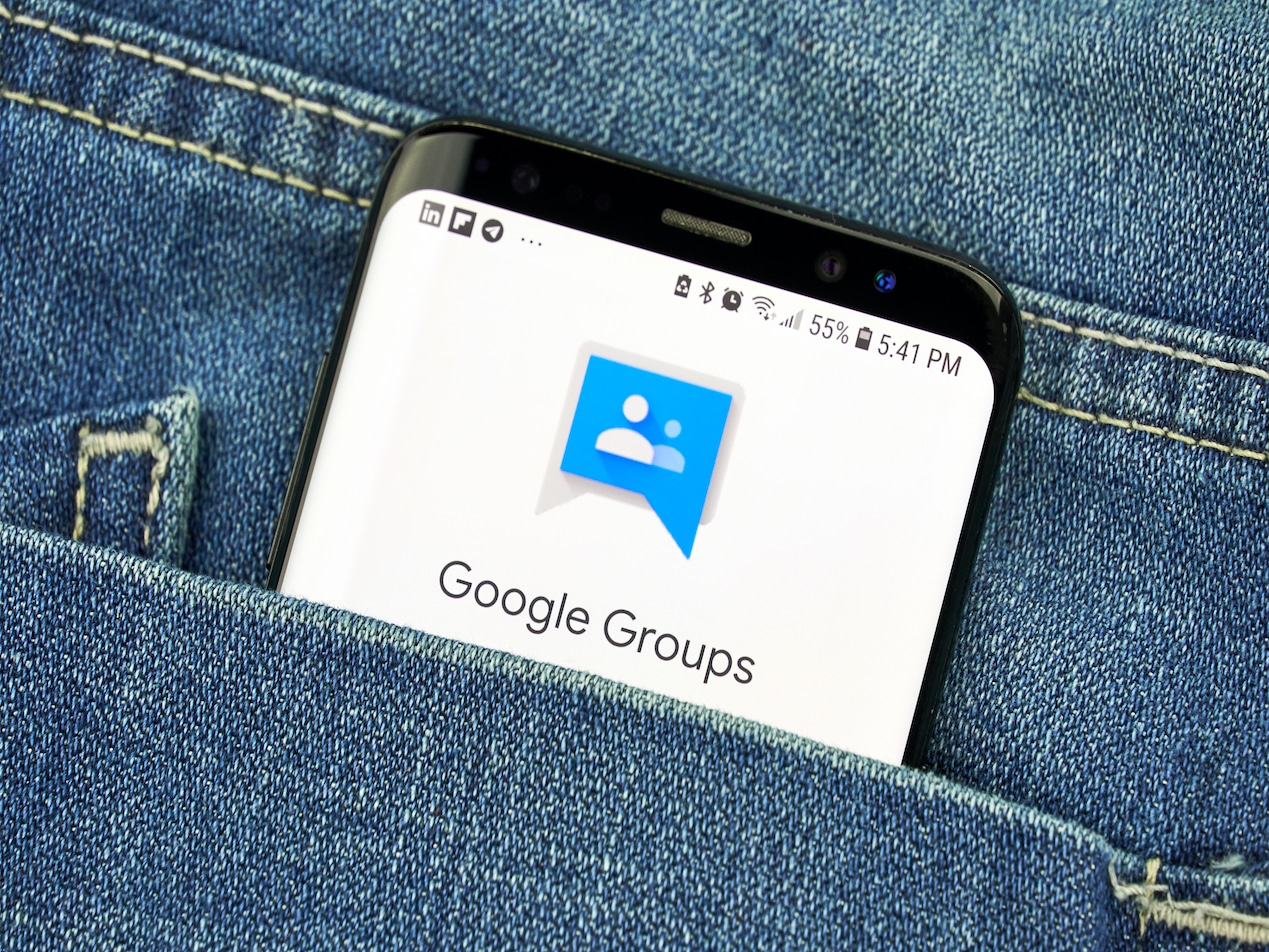 smartphone in pants pocket with Google Groups photo