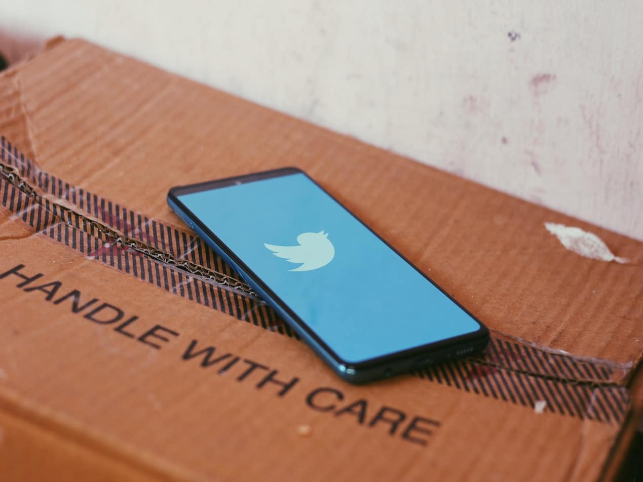 Is Twitter HIPAA compliant?